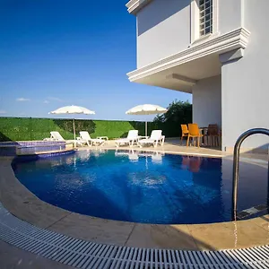 Aparthotel Huma Elite