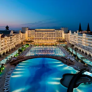 Feriested Titanic Mardan Palace